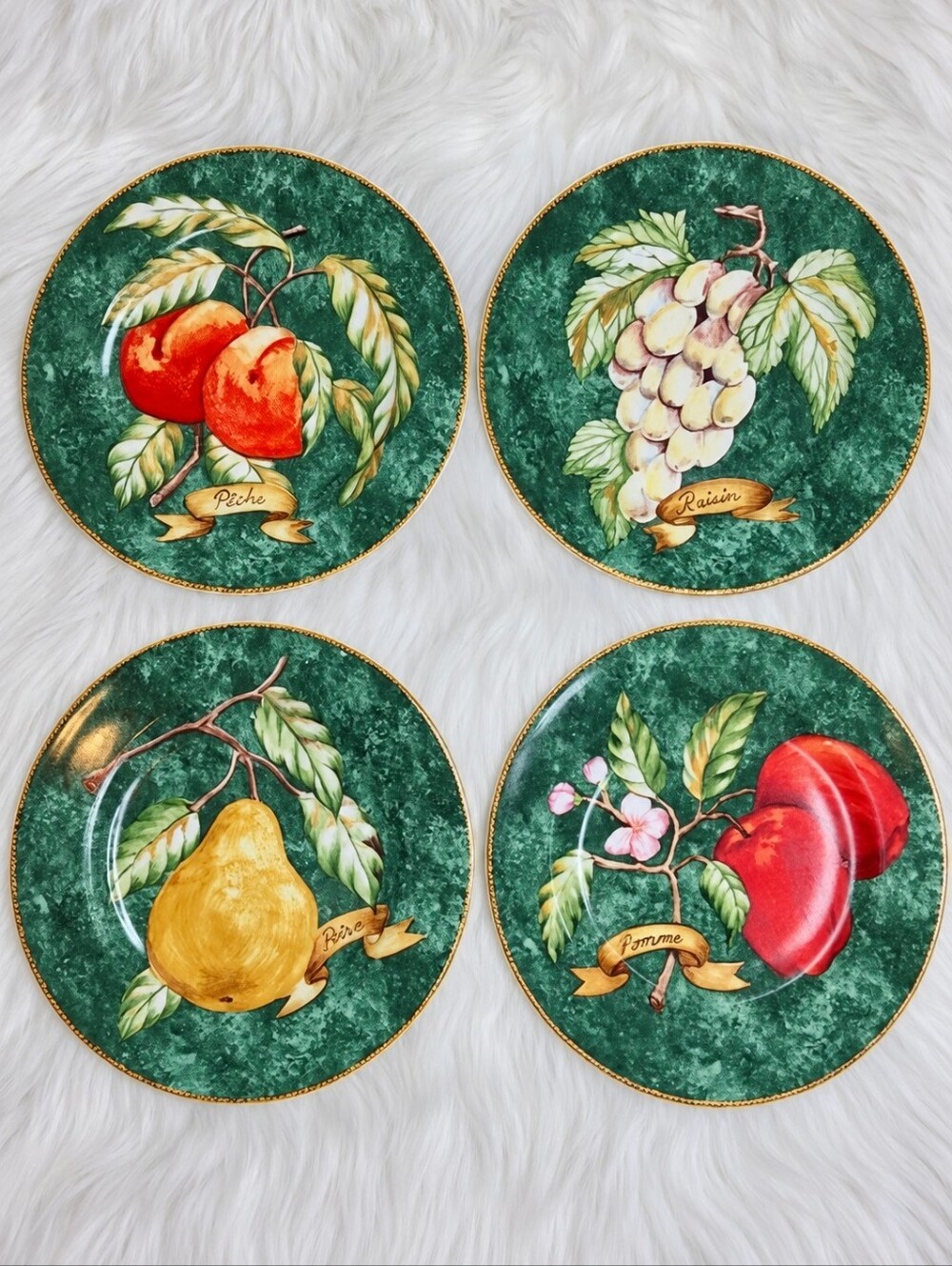Vintage American Atelier Lattice Fruit plates (5031) produced in 1990